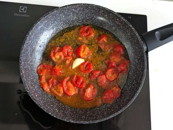 Однопорционный пикантный чизкейк с базиликом и помидорами черри: вкусная идея для фуршетов и аперитивов - Подготовка этап 7