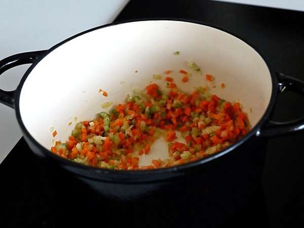 Паста с соусом болоньезе - tagliatelle al ragù alla bolognese - Подготовка этап 2
