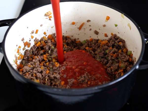 Паста с соусом болоньезе - tagliatelle al ragù alla bolognese - Подготовка этап 4