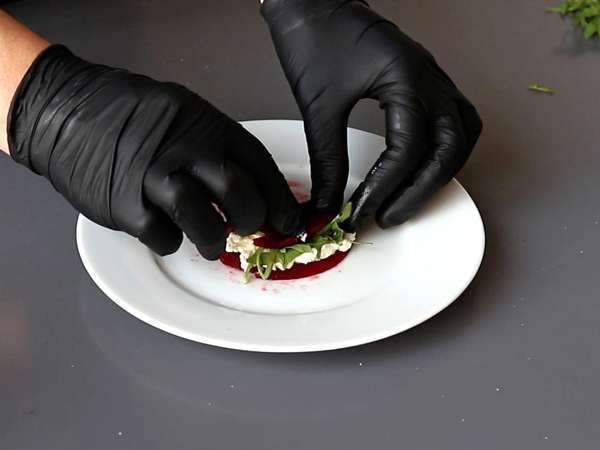 Свекольные равиоли, простой и элегантный вариант закуски - Подготовка этап 4