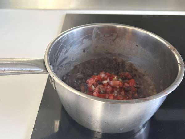 Huevos rancheros: культовый и вкусный мексиканский рецепт - Подготовка этап 6