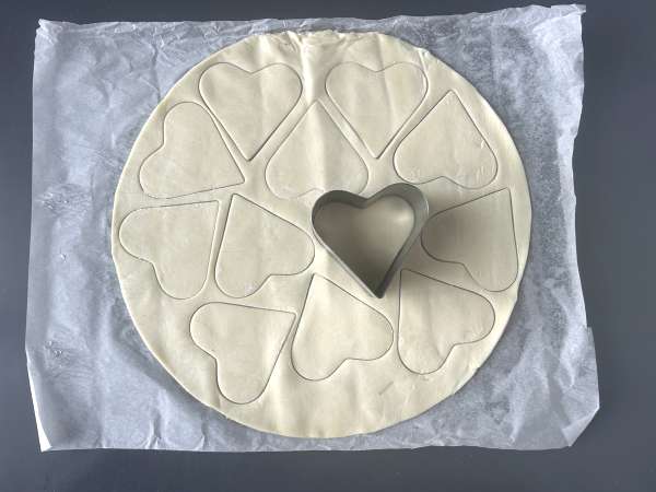 Печенье с привидениями: самый простой и забавный рецепт на Хэллоуин, который можно приготовить вместе с детьми - Подготовка этап 1