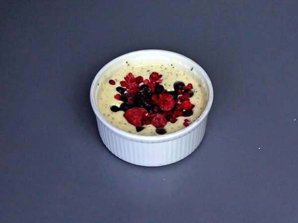 Суперпростой протеиновый торт с красными фруктами - Подготовка этап 3