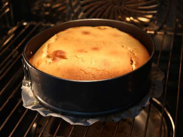 Перевернутый банановый торт с помадкой - Подготовка этап 8