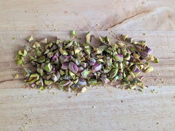 Лазанья из лосося с бурратой и сливочными, хрустящими фисташками - Подготовка этап 3