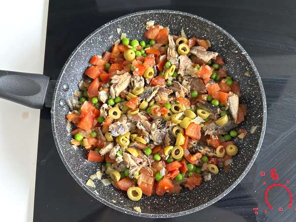 Пирог с сардинами: простой, влажный и вкусный рецепт - Подготовка этап 3