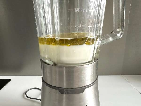 Пикантное тесто для пирога в блендере: быстро, просто и очень влажно - Подготовка этап 2