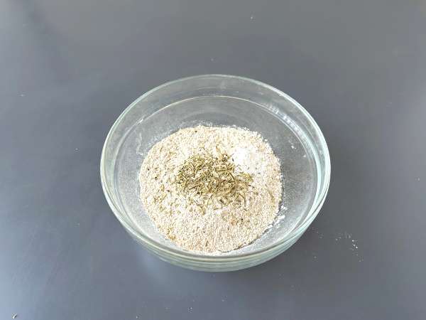 Домашние грессины с травами: простота приготовления и суперхрустящая корочка! - Подготовка этап 1