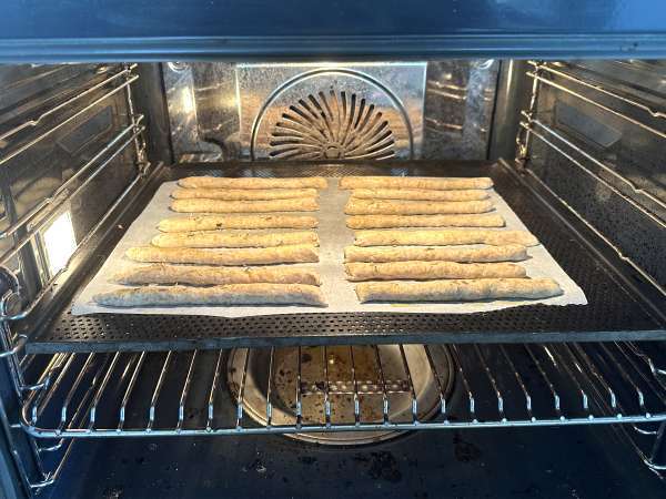 Домашние грессины с травами: простота приготовления и суперхрустящая корочка! - Подготовка этап 6