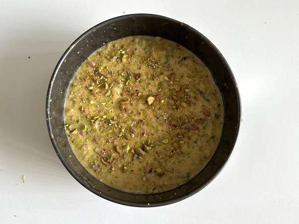 Ультравлажный пирог с фисташками, лаймом и кабачками - Подготовка этап 7