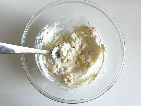 Тартины со спаржей, лимоном и базиликовой рикоттой - Подготовка этап 3