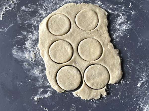 Клубничный коржик, американский коржик с клубничным кремом, который никогда не подводит - Подготовка этап 4