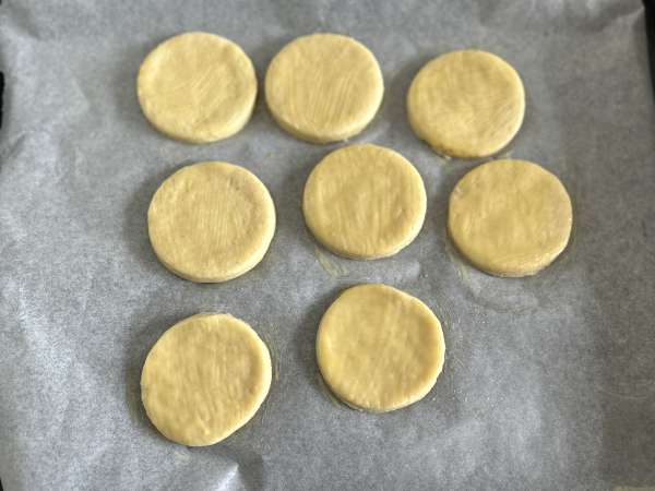 Клубничный коржик, американский коржик с клубничным кремом, который никогда не подводит - Подготовка этап 5