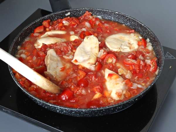 Одно блюдо с курицей, рисом с помидорами и перцем - Подготовка этап 8