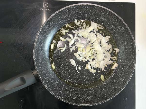 Красная фасоль, тушеная с помидорами и запеченной фетой - Подготовка этап 1
