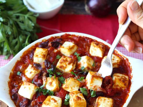 Красная фасоль, тушеная с помидорами и запеченной фетой - Подготовка этап 4
