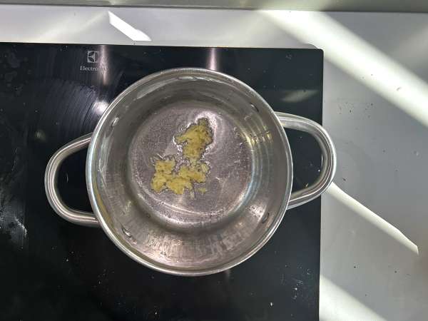 Карри из коралловой чечевицы с кокосовым молоком: простой рецепт с кремовой консистенцией - Подготовка этап 2