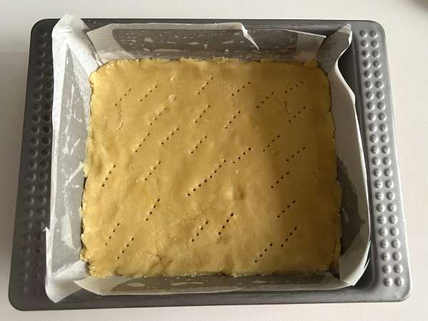 Шарлотка: польский яблочный пирог с хрустящей посыпкой - Подготовка этап 9