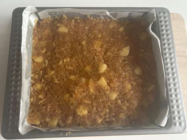 Шарлотка: польский яблочный пирог с хрустящей посыпкой - Подготовка этап 10