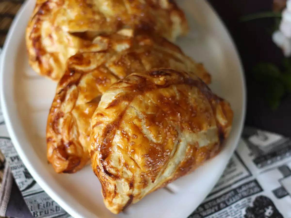 Яблочные слойки с фундучным кремом к празднику Богоявления - фото 2