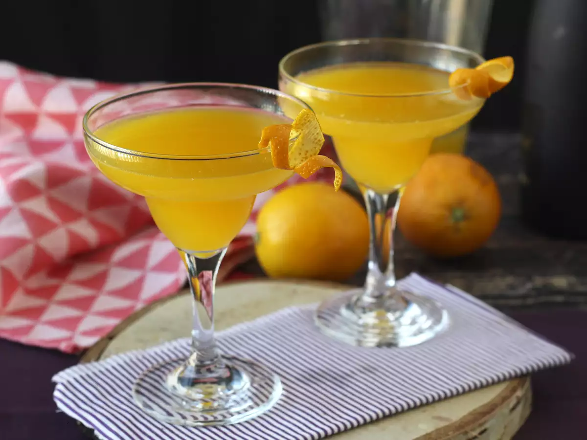 Agua de Valencia — средиземноморский коктейль с кавой и апельсином, который можно приготовить дома - фото 7
