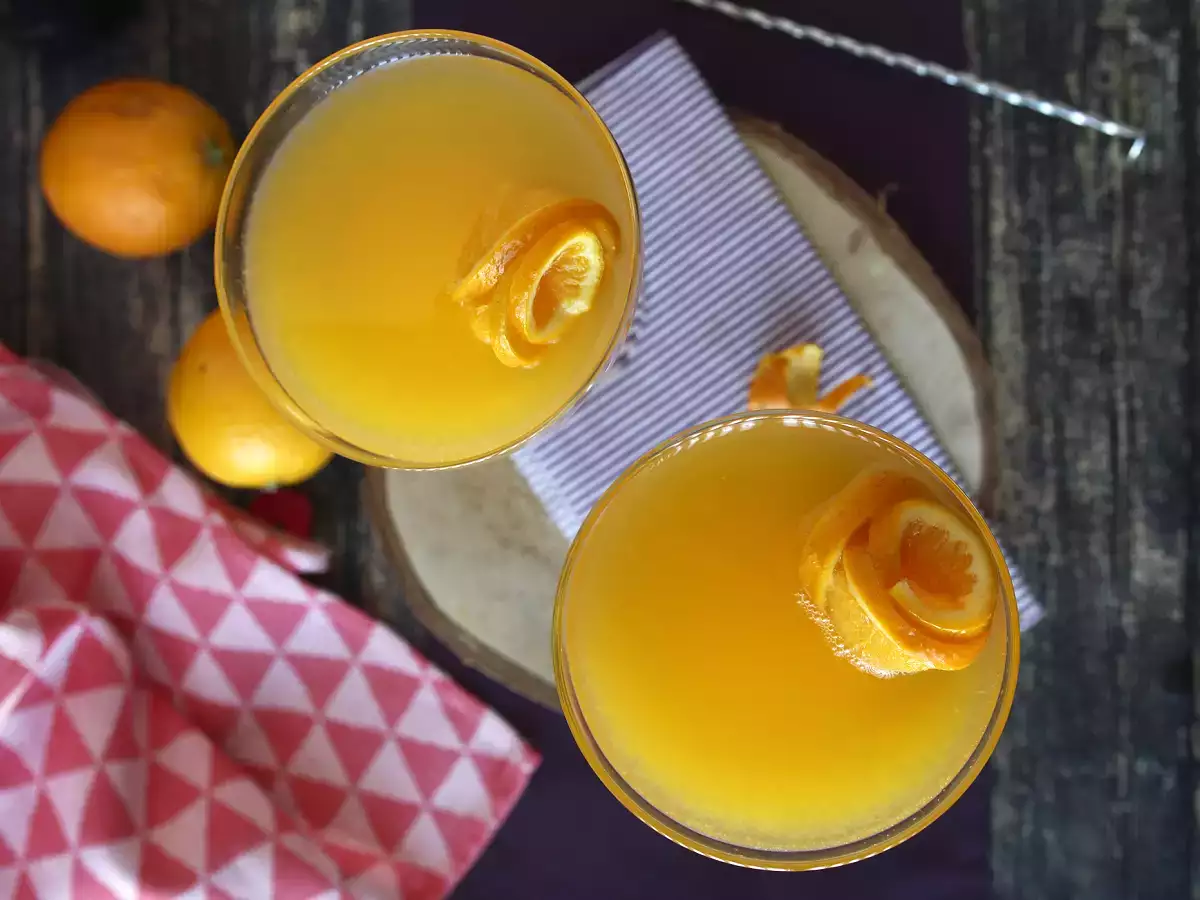 Agua de Valencia - средиземноморский коктейль с кавой и апельсином, который вы можете приготовить дома. - фото 6