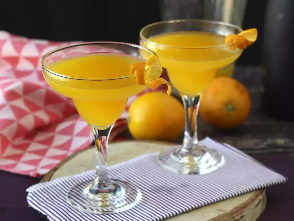 Agua de Valencia - средиземноморский коктейль с кавой и апельсином, который вы можете приготовить дома. - фото 7