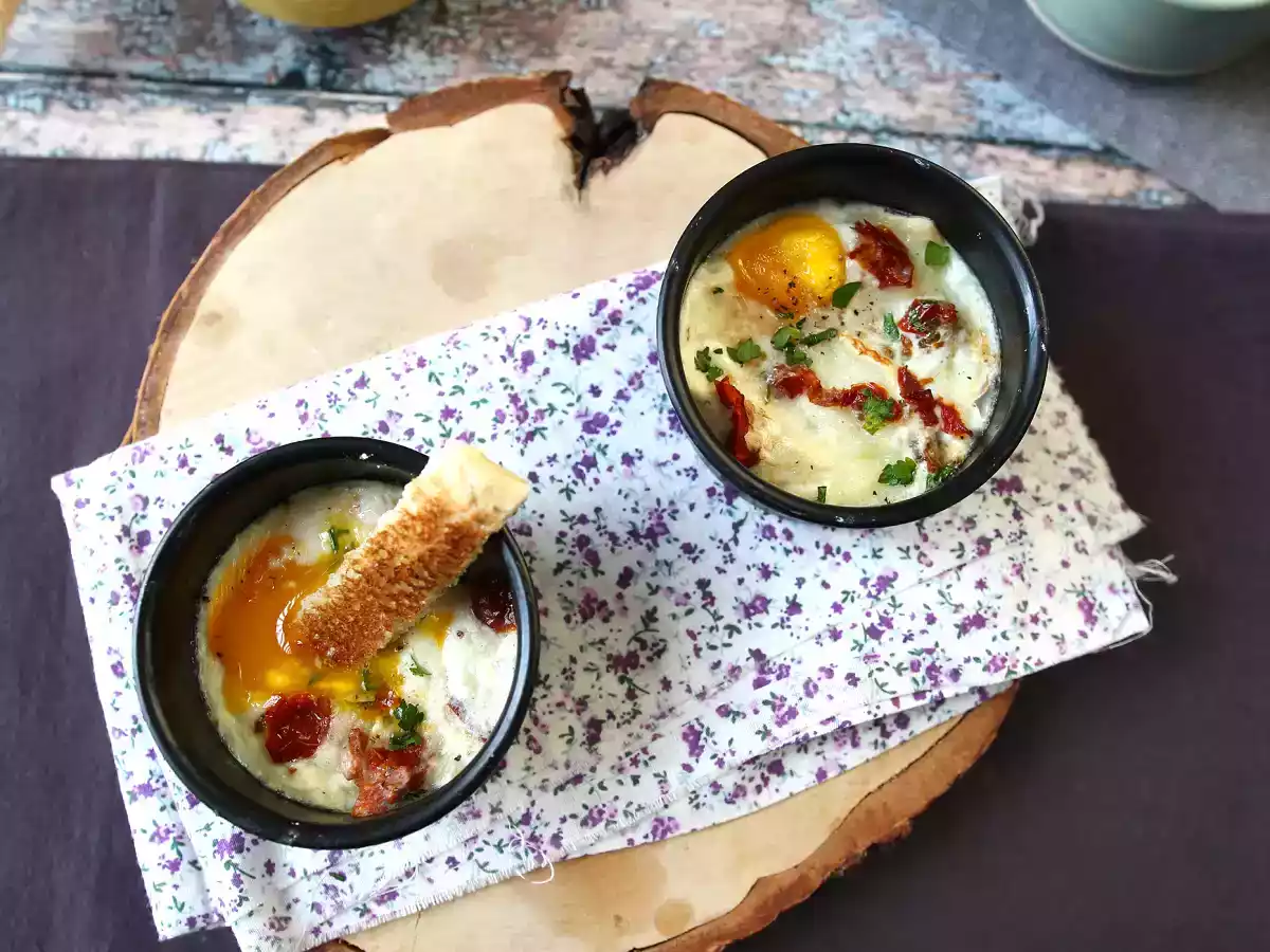Яичная запеканка с козьим сыром и вялеными помидорами в аэрофритюрнице! - фото 5