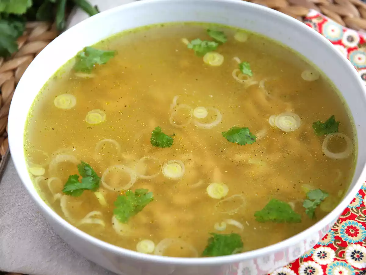 Азиатский куриный суп, очень ароматный и уютный - фото 2