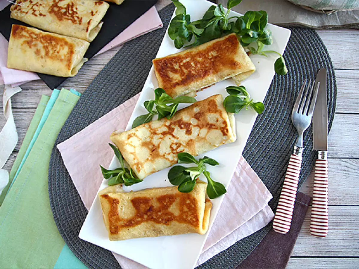 Блинчики с начинкой из соуса бешамель, сыра и ветчины - фото 6