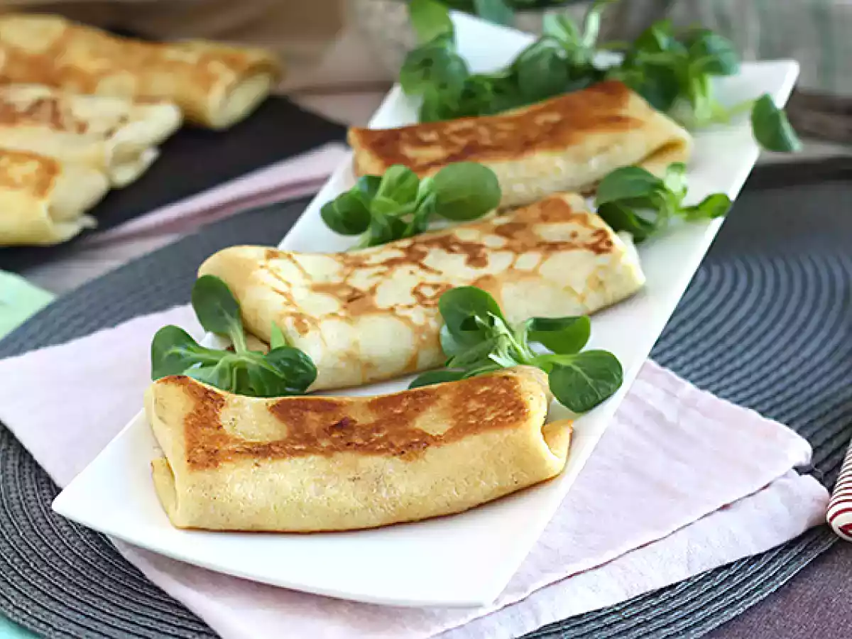 Блинчики с соусом бешамель, сыром и ветчиной - фото 2