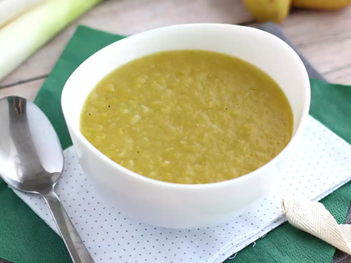 Быстрый и простой суп из лука-порея и картофеля - фото 4