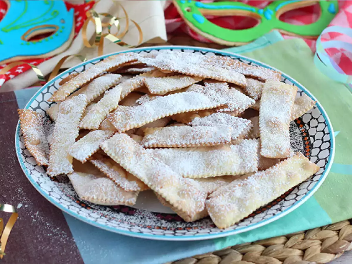 Chiacchiere di Carnevale — итальянский хворост в духовке - фото 3