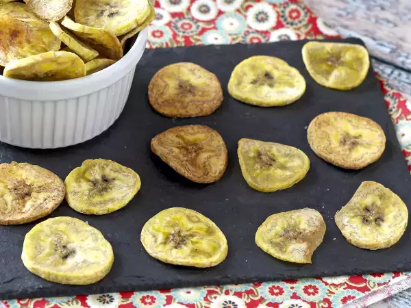 Рецепт Чипсы из подорожника, запеченные в духовке