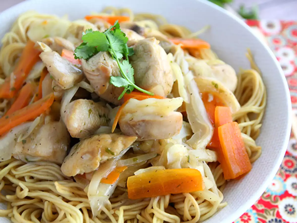 Чоу-мейн (чао-мянь) — китайская лапша с курицей и овощами - фото 2