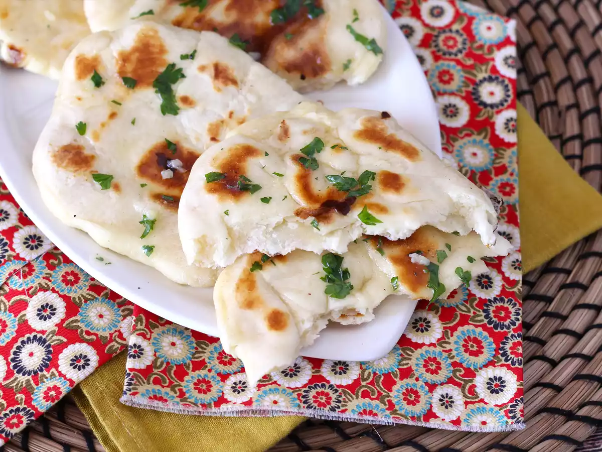 Экспресс-нааны с сыром