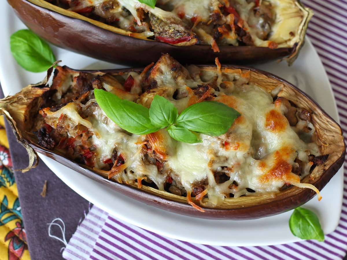 Фаршированные баклажаны с моцареллой au gratin