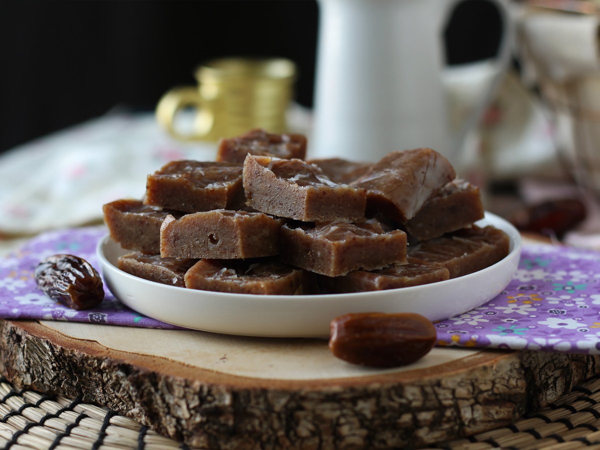 Финиковая помадка, маленький квадратик, полный энергии и вкуса! - фото 4