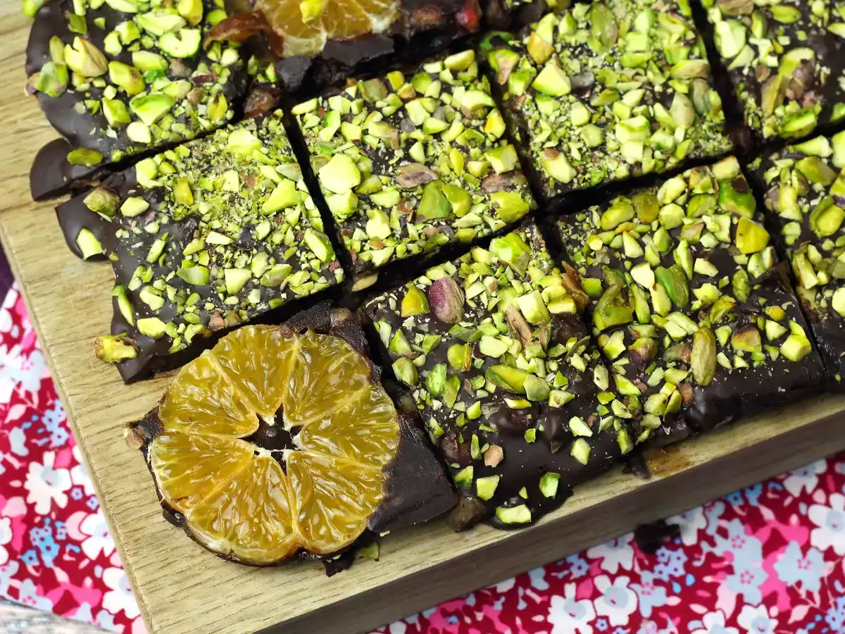 Фисташково-мандариновый шоколадный батончик - идеальное сладкое угощение для зимы! - фото 4