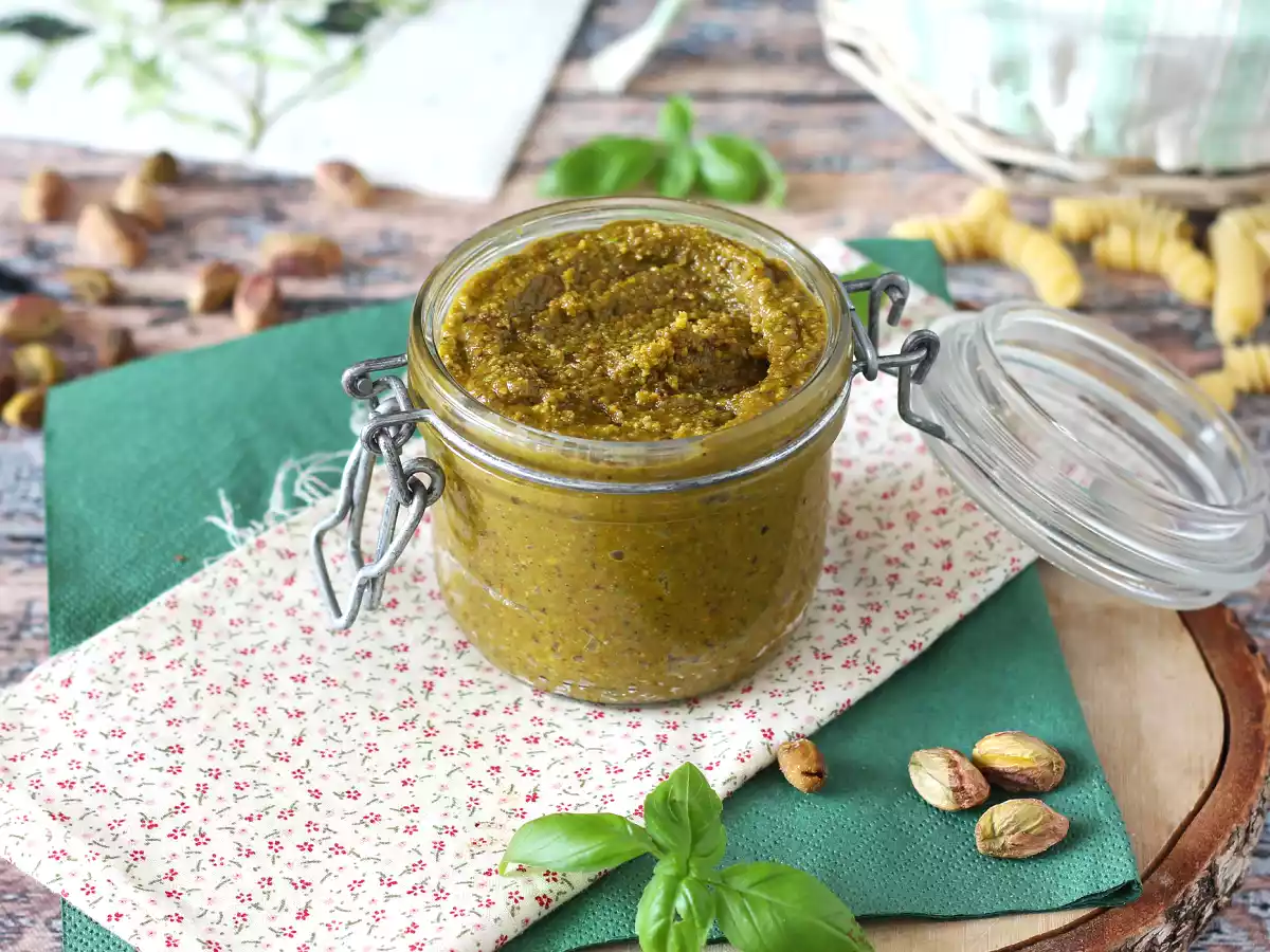 Фисташковый песто, простой и вкусный соус - фото 4