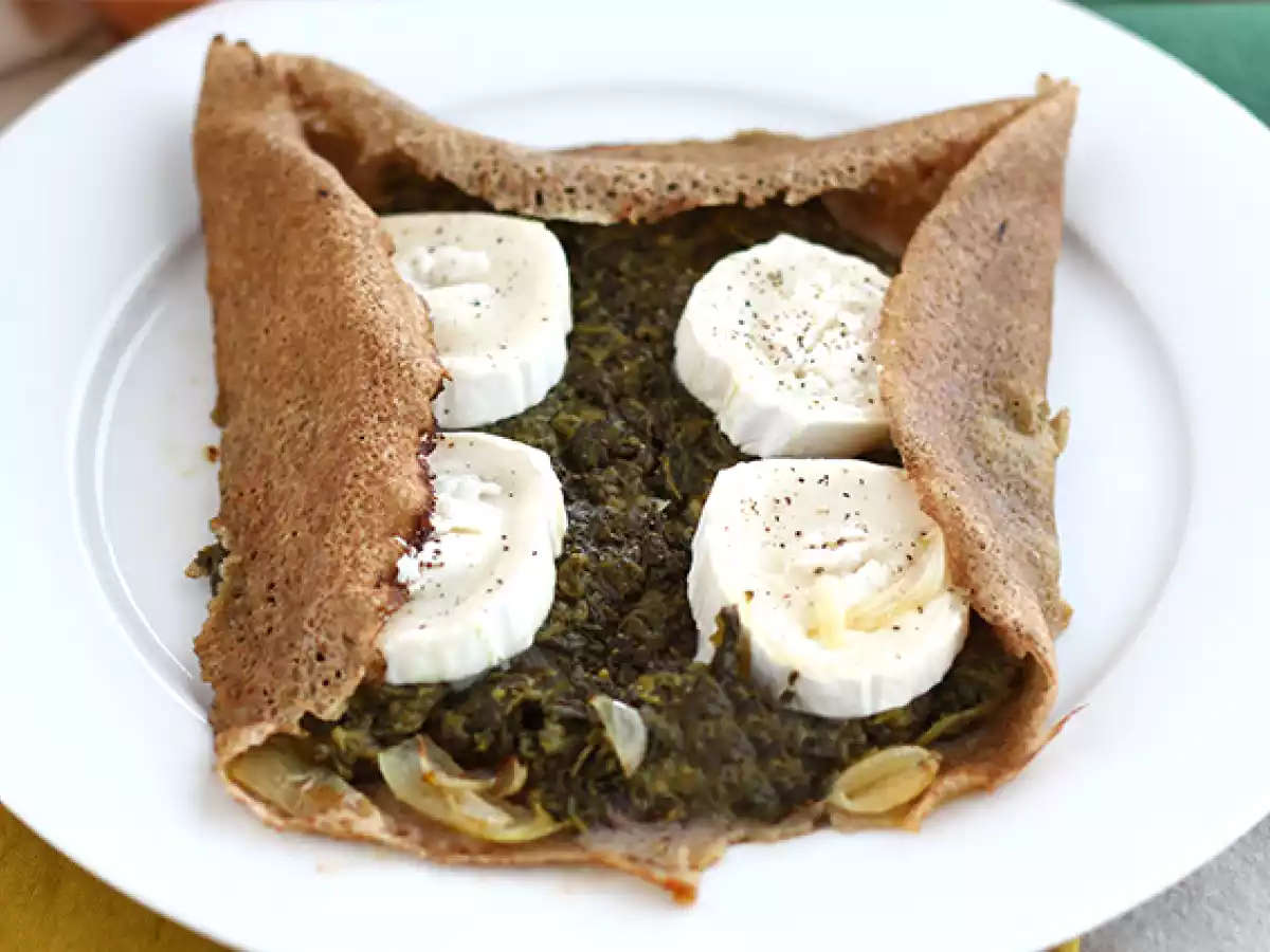 Галета с козьим сыром и шпинатом