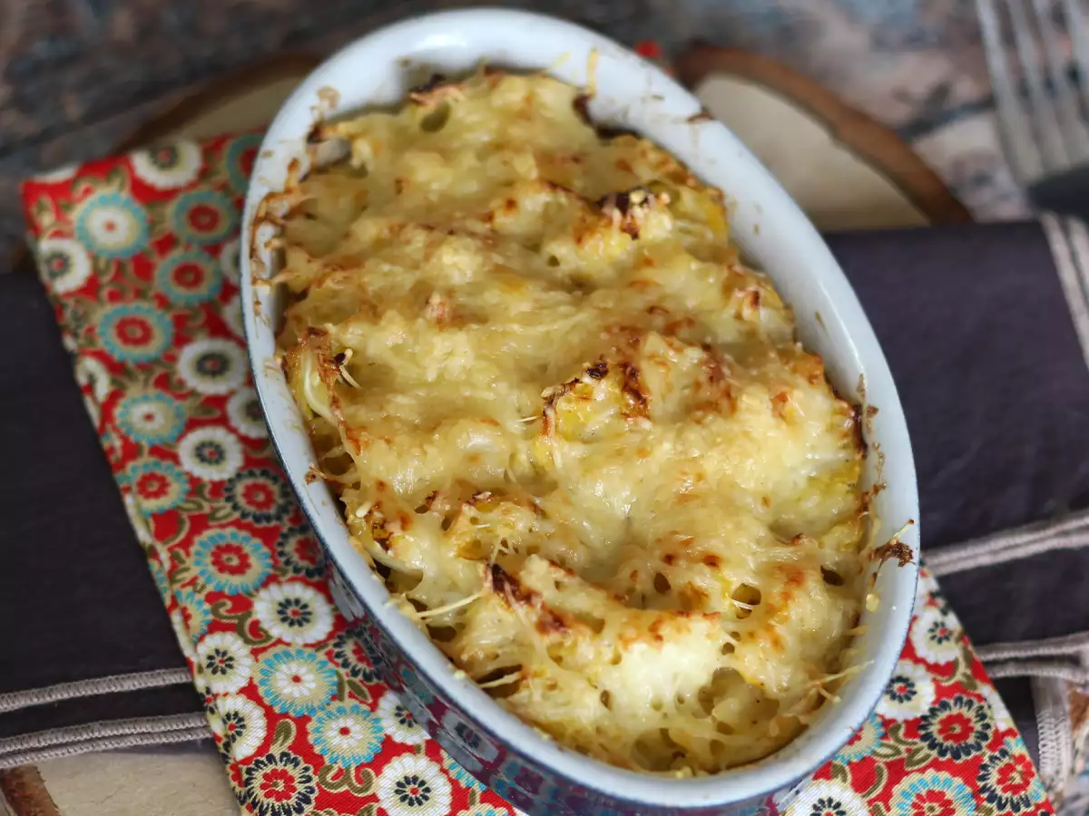 Гратен из кудрявой капусты с соусом бешамель и сыром - фото 4