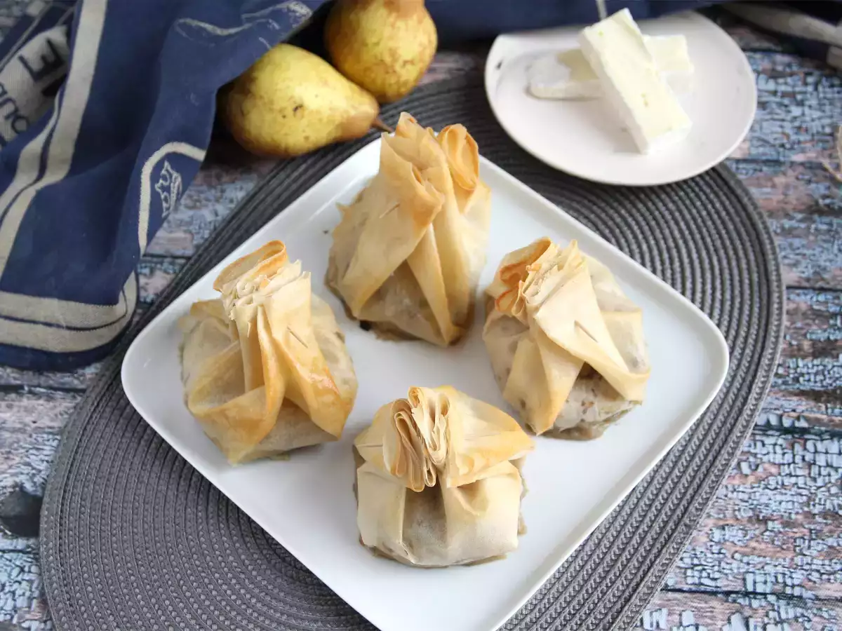 Хрустящие мешочки из теста брик с грибами, сыром бри и грушами - фото 2
