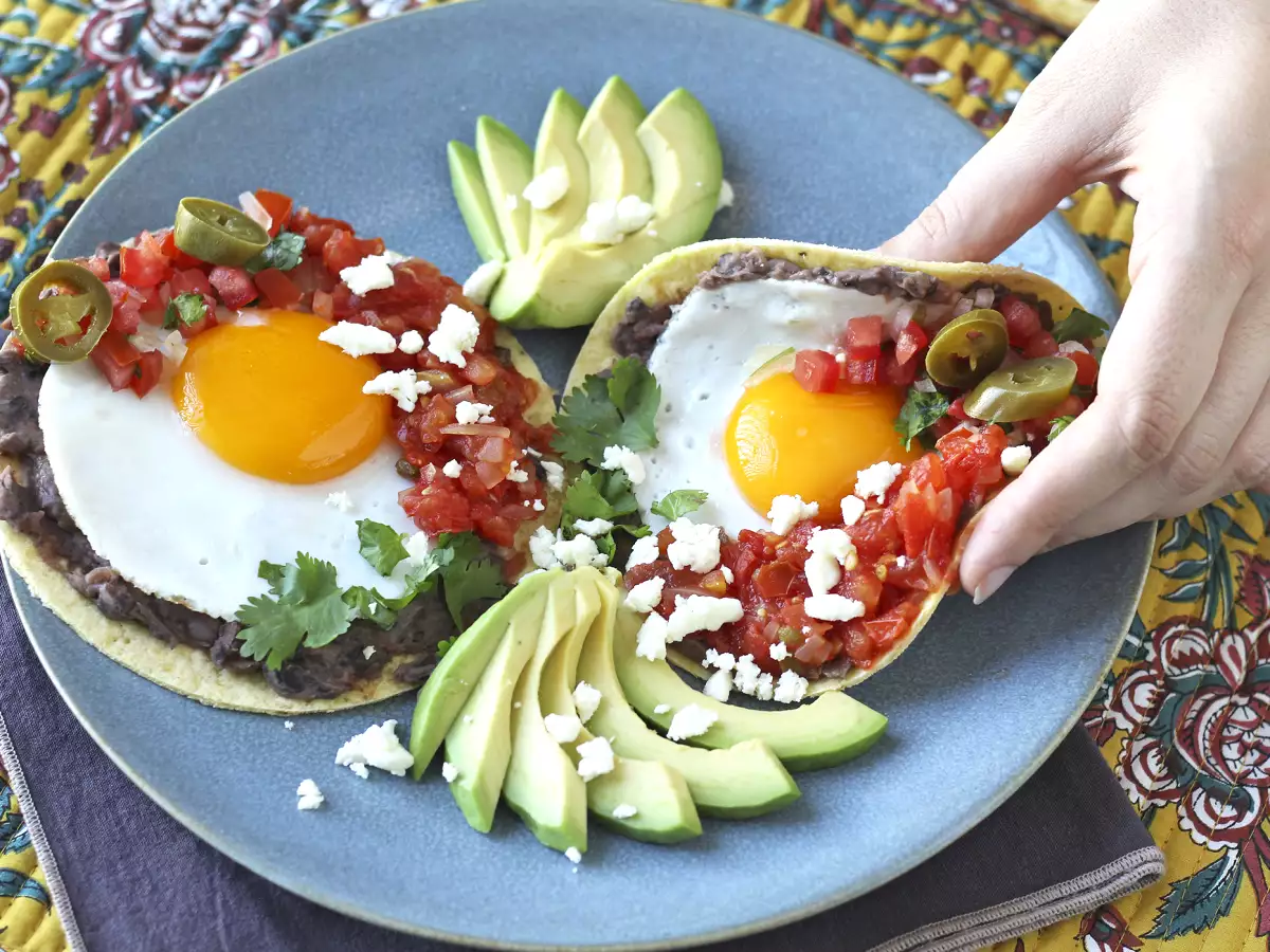 Huevos rancheros: культовый и вкусный мексиканский рецепт - фото 5