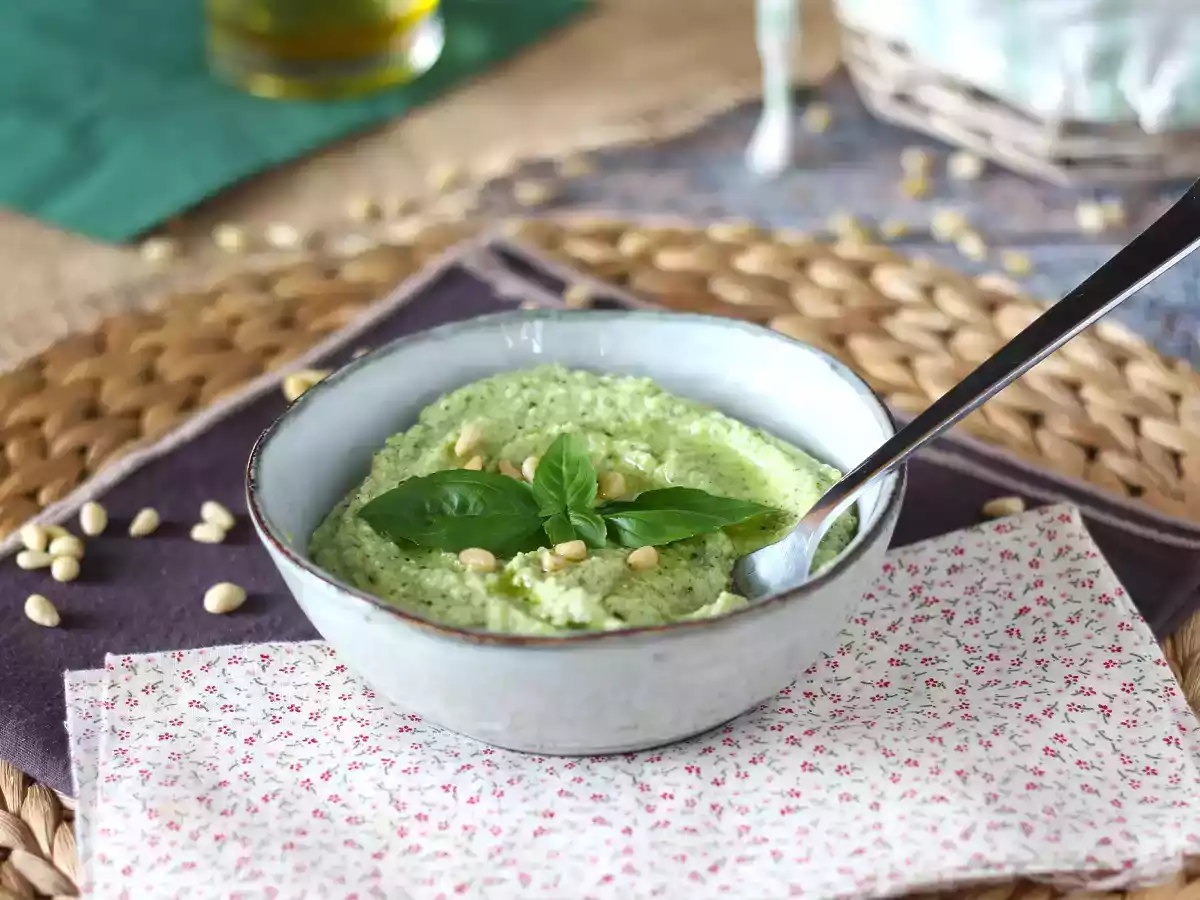 Кабачковый песто, быстрый и вкусный рецепт без варки - фото 5
