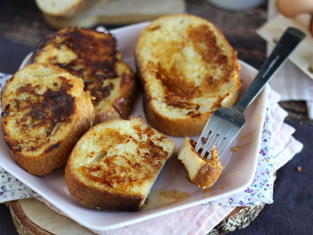 Как приготовить гренки по-французски?