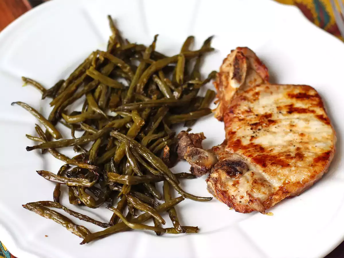 Как приготовить свиную отбивную в аэрофритюрнице? - фото 3