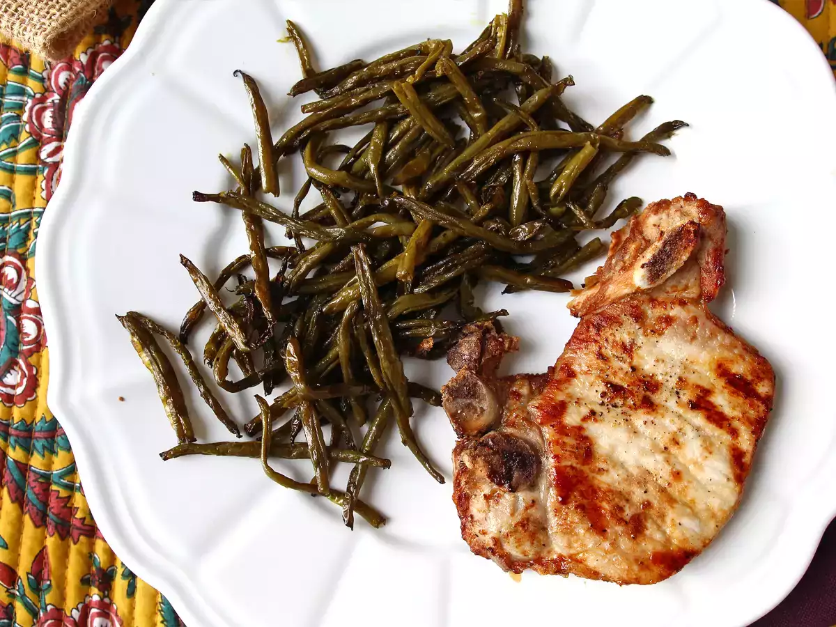 Как приготовить свиную отбивную в аэрофритюрнице? - фото 7