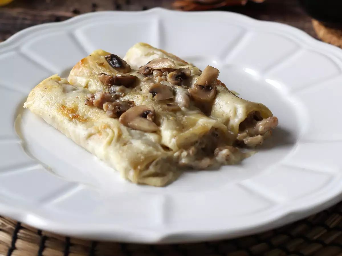 Каннеллони с грибами и колбасой: сытное и вкусное блюдо - фото 2