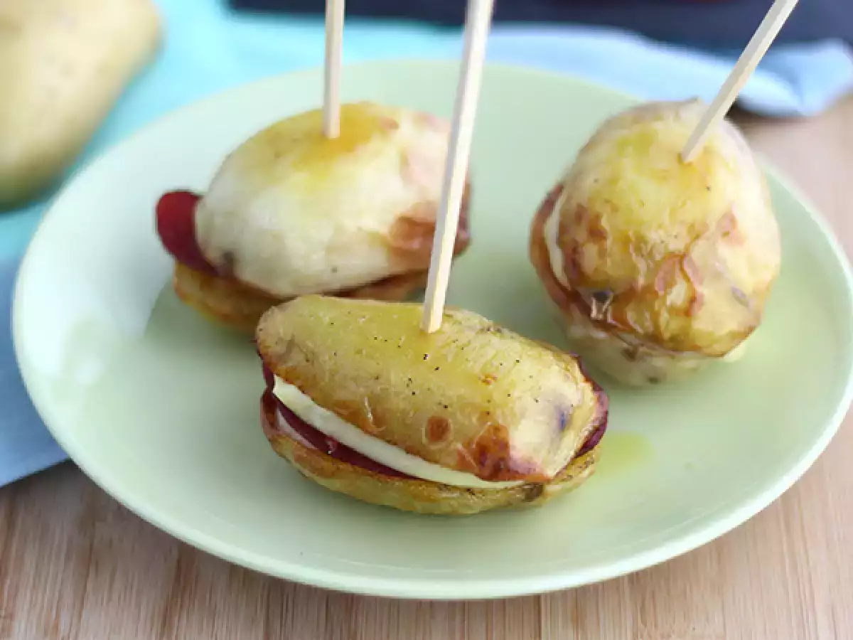 Картофельные сэндвичи с сыром раклет